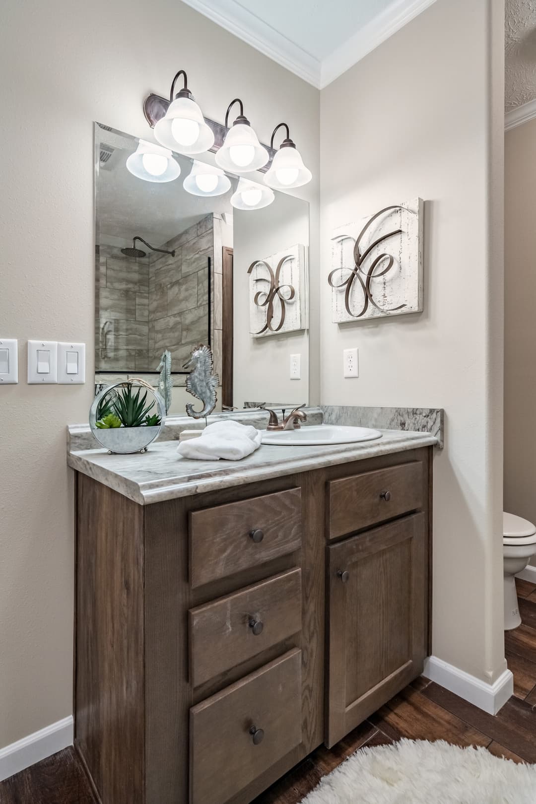 Kb-3245 tiger kat bathroom home features