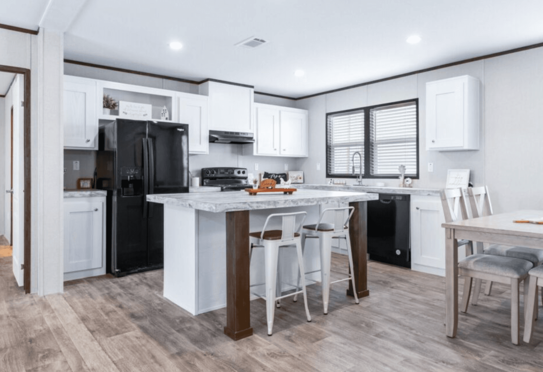 Nassau  kitchen home features