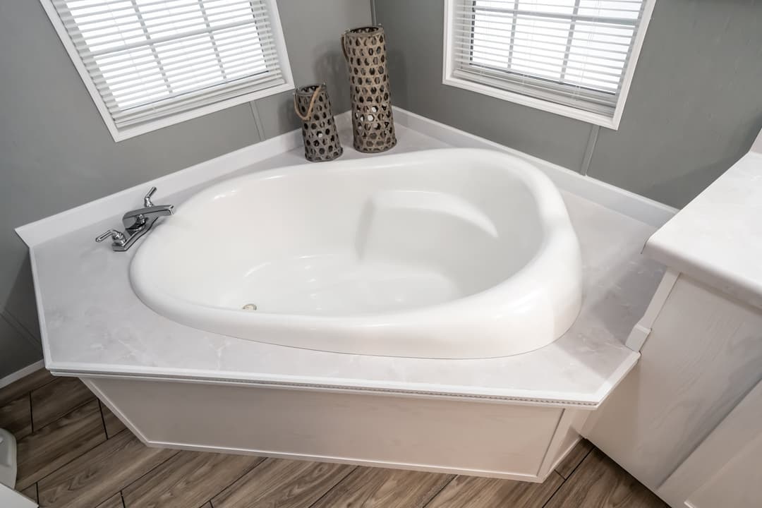 Md-50-32 bathroom home features