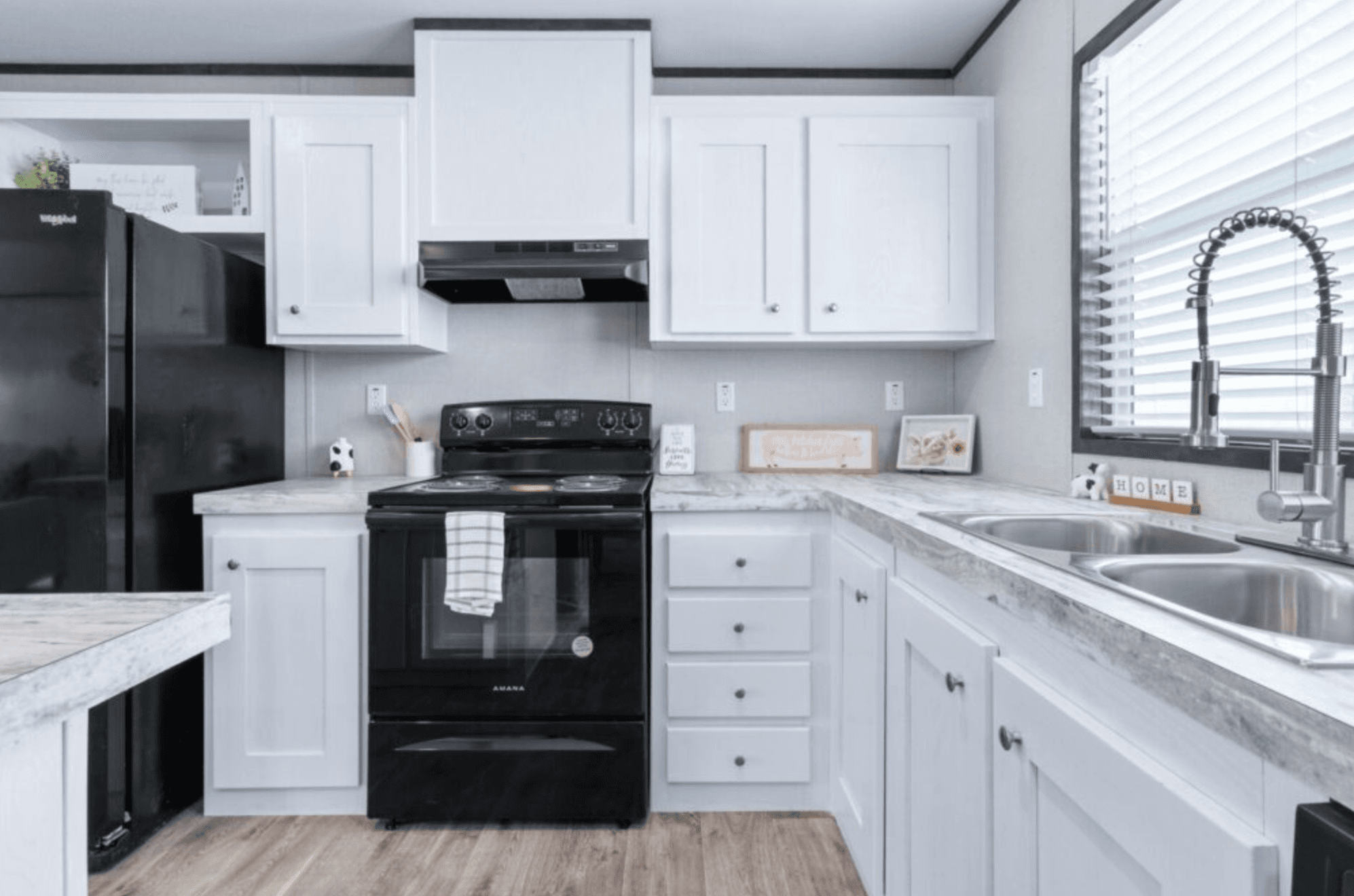 Nassau  kitchen home features