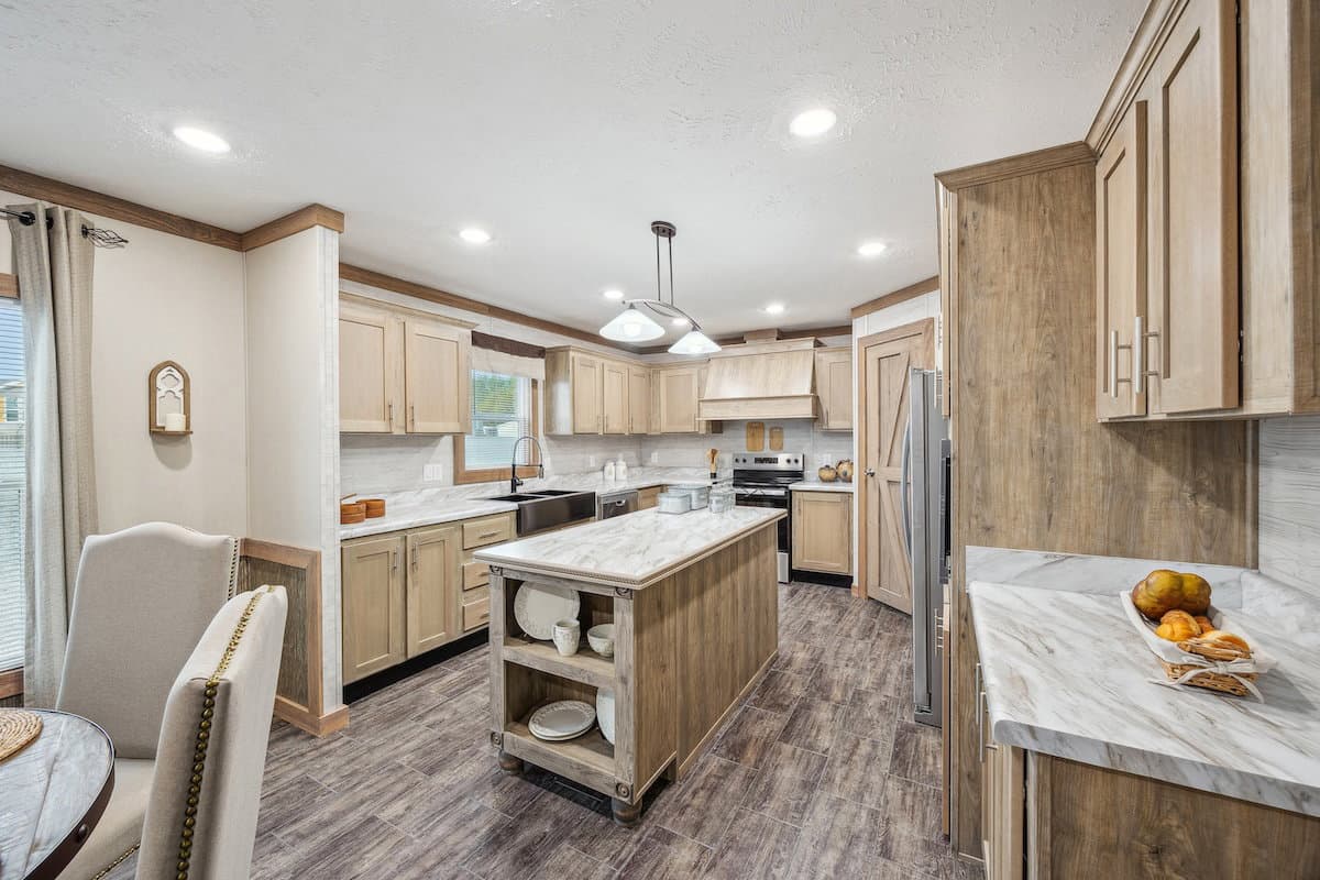 Md-26-32 kitchen home features