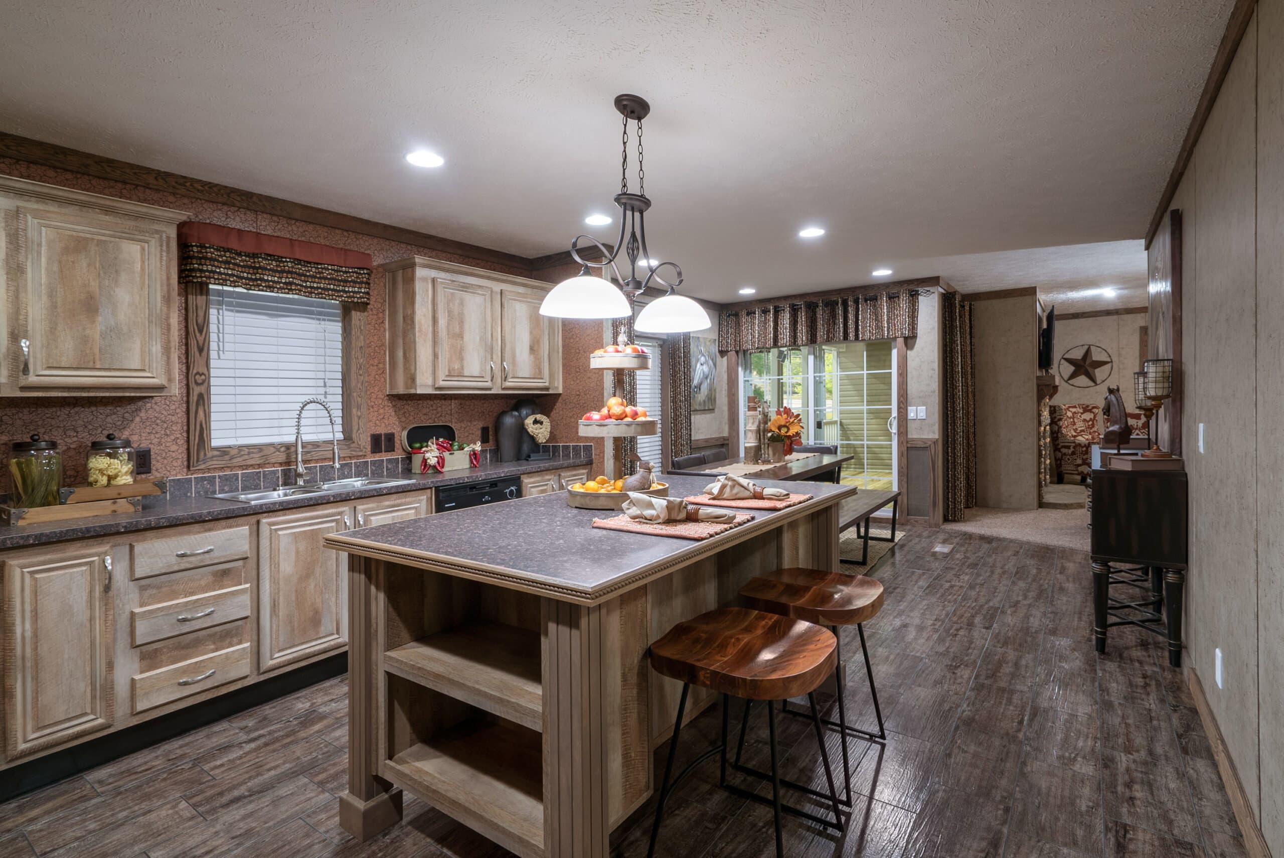Md-17 kitchen home features